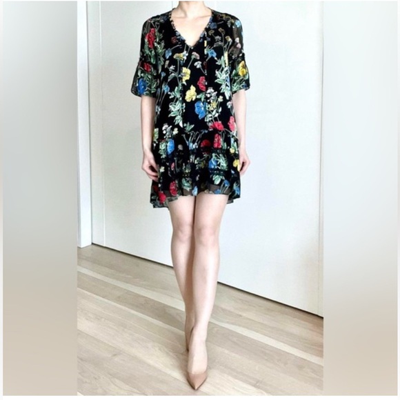 Alice & Olivia Pauline Floral Print Dress in excellent like new condition XS - Picture 1 of 15